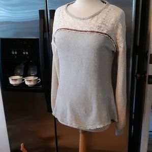 Knox  Rose Sweater. A123